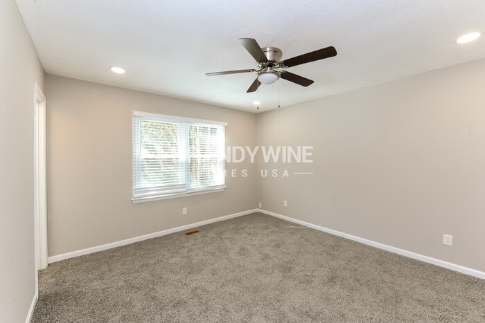 Building Photo - 100 Crawford Cir