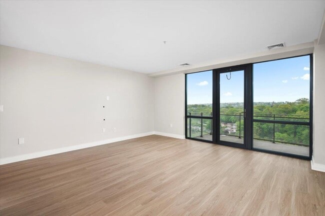 Building Photo - 701 Ridge Hill Boulevard