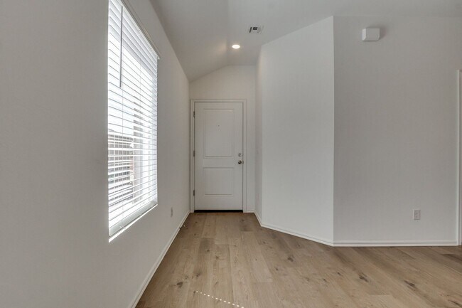 Building Photo - New Construction Living in Yukon's Redstone Ranch