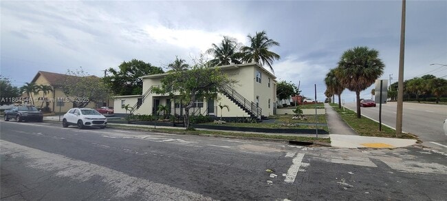 Building Photo - 1300 Douglass Ave