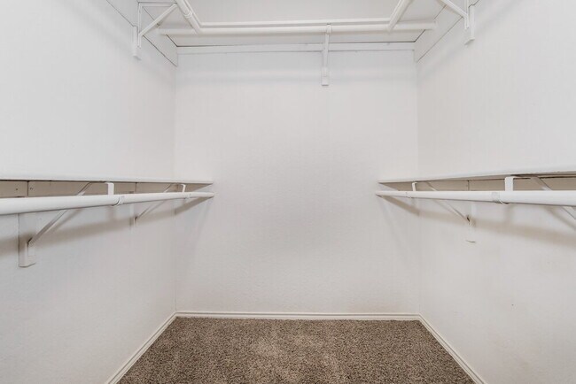 Building Photo - 6340 Canyon Cir