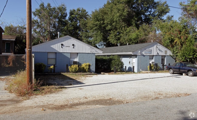 Primary Photo - 3863 Reddin Rd