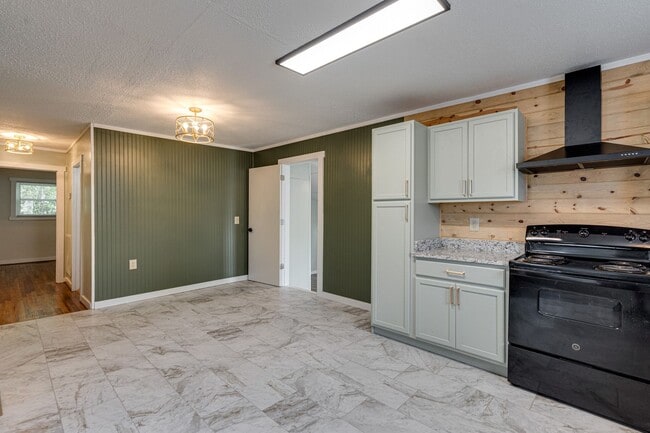 Building Photo - Charming Jasper Rental – 3 Bed, 2 Bath, $1,550/Month
