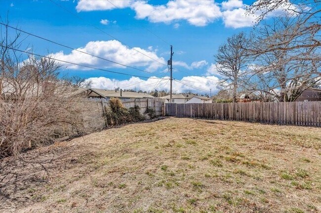 Building Photo - 6503 E 16th St N