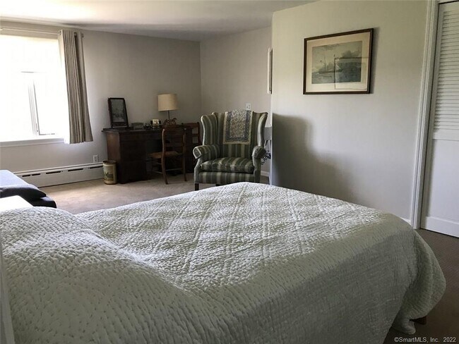 Building Photo - 107 Lime Rock Rd