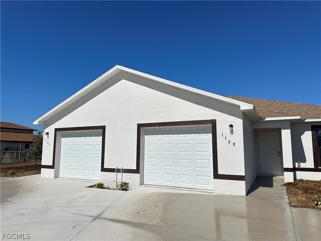 Building Photo - 1131 SW 16th Terrace