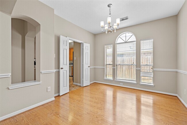 Building Photo - 8619 Bridge Park Dr