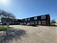 Building Photo - 139 Clayton Ave