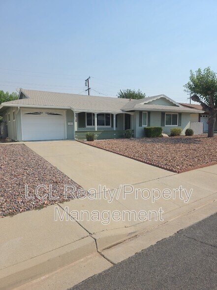 Primary Photo - 26708 Par Dr