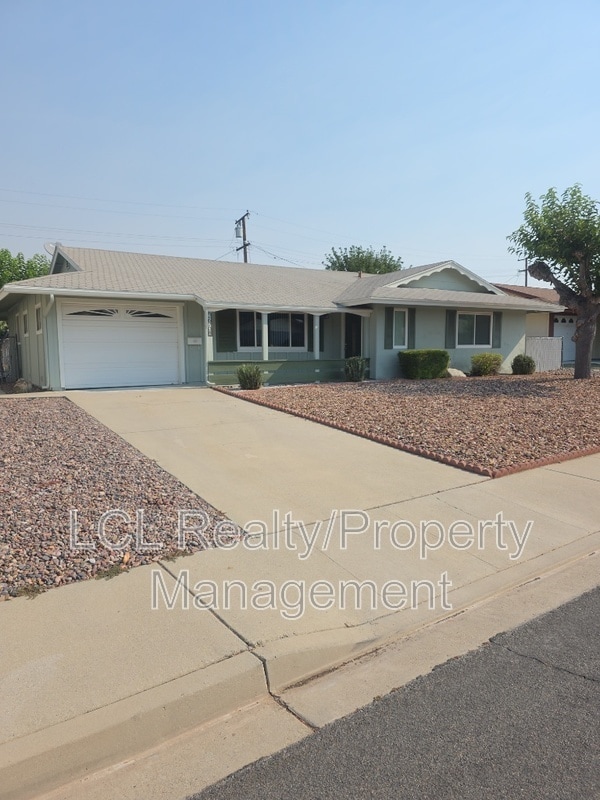 Primary Photo - 26708 Par Dr