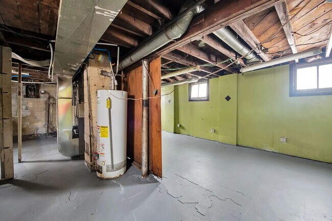 Building Photo - Charming 3-Bedroom Gem in Detroit