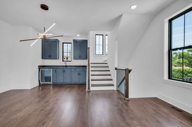 Building Photo - Modern Luxury Living in East Nashville