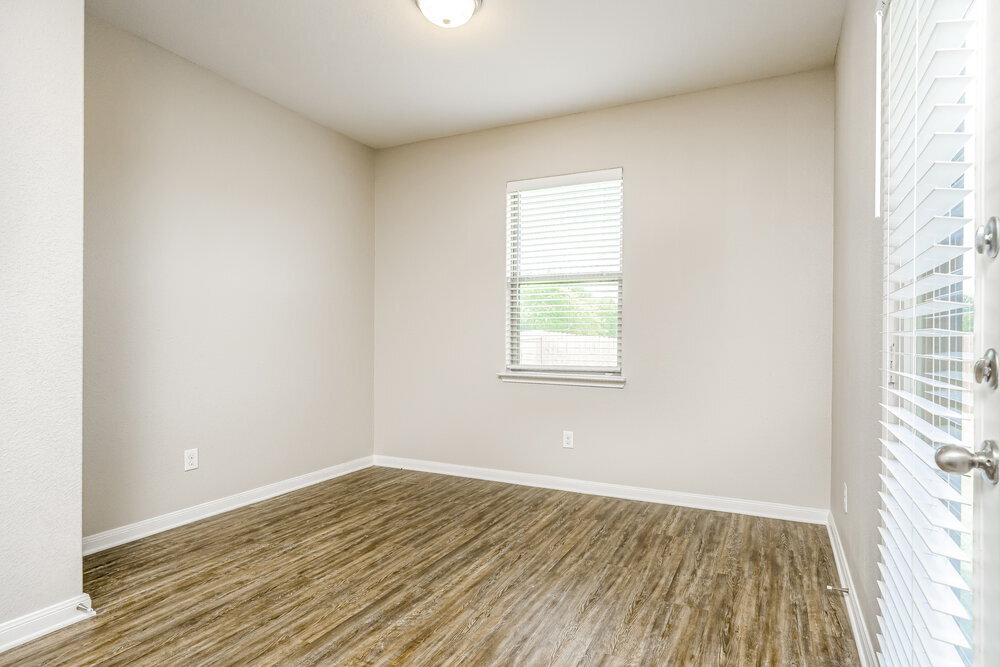 Building Photo - 1403 Park Trails Blvd
