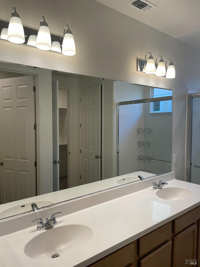 Building Photo - 5820 Kristina Pl