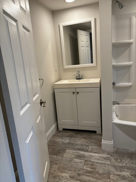 Building Photo - 385 Nahatan St