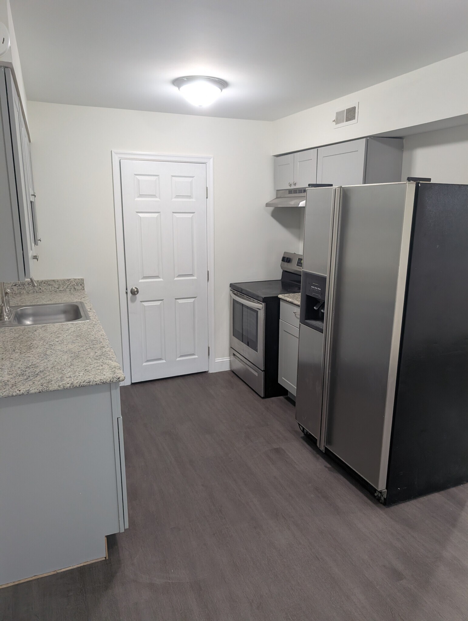 Building Photo - 1123 Bethlehem Pike