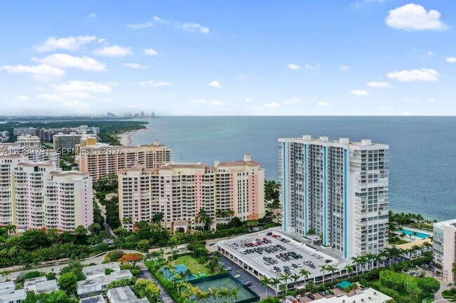 Building Photo - 881 Ocean Dr