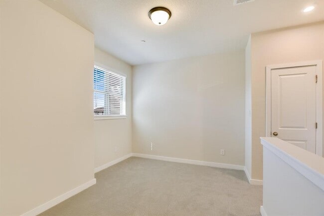 Building Photo - 2500 Forest Creek Dr