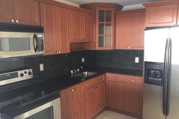 Building Photo - 13499 Biscayne Blvd