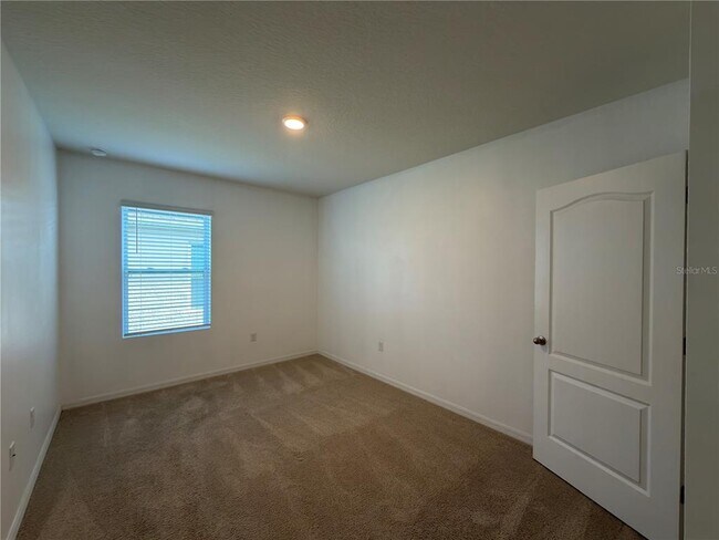 Building Photo - 276 Willow Bend Dr