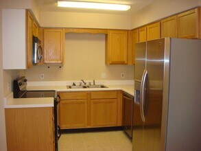 Building Photo - Charming 2 Bed, 1.5 Bath Rental in a Convenient Location