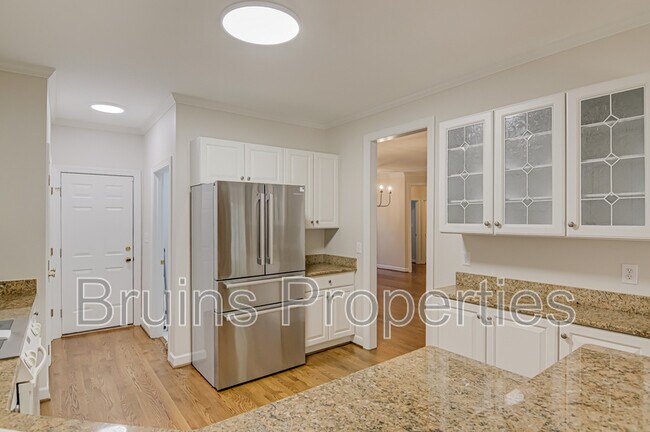 Building Photo - 8 Indigo Cove