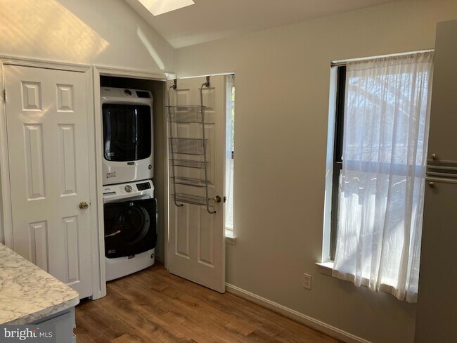 Building Photo - 11152 Harbor Ct