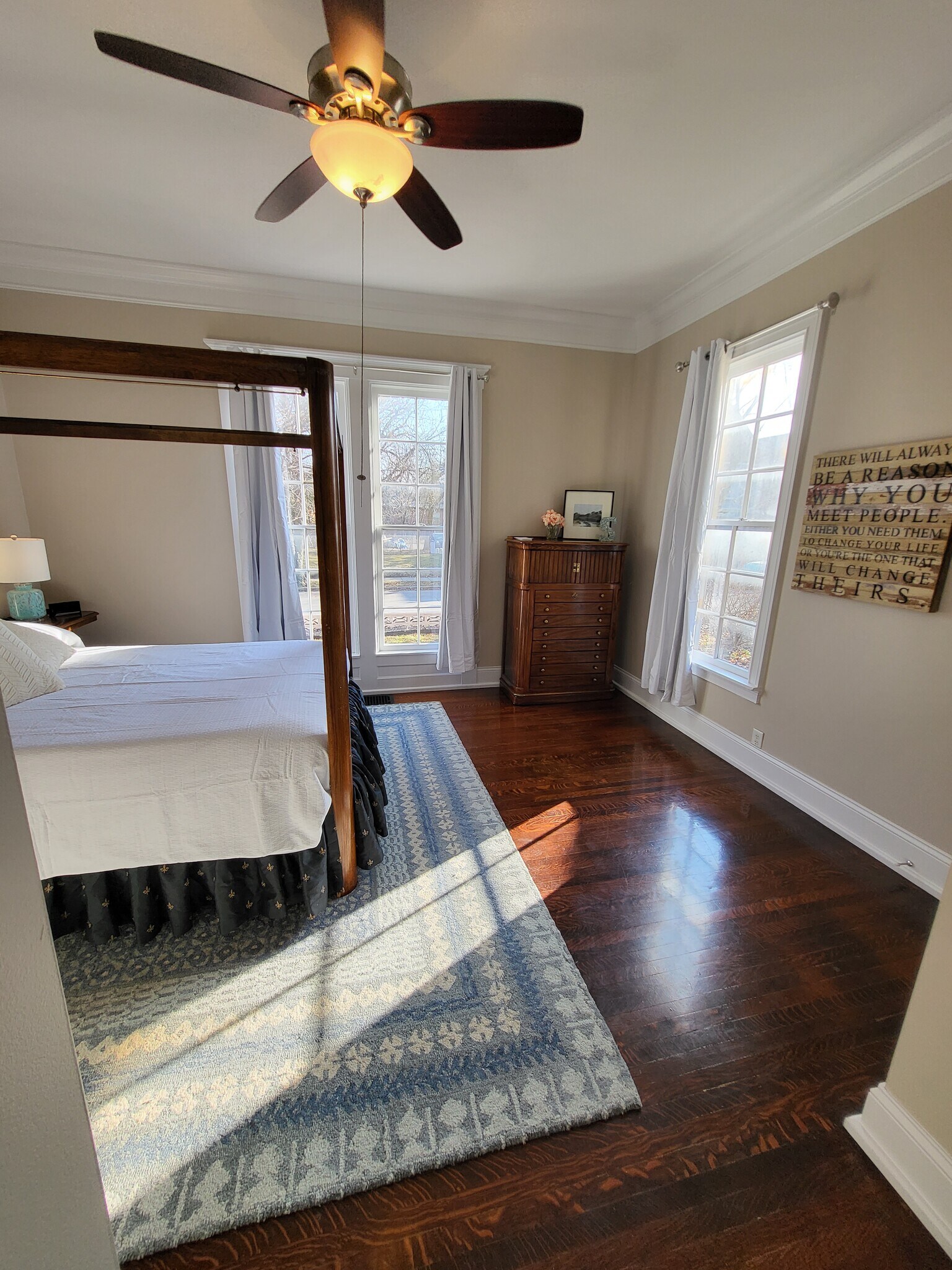 Building Photo - 1912 N Talbott St