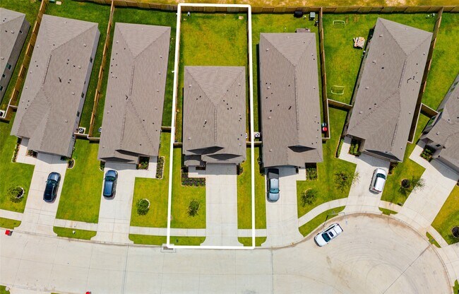 Building Photo - 6371 Iron Clover Dr