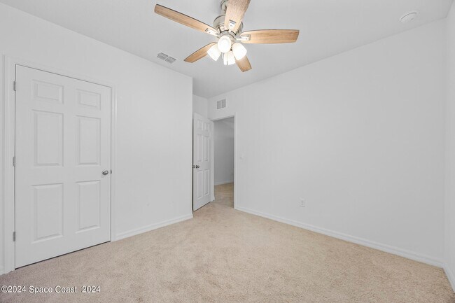 Building Photo - 1253 Dunes Ave