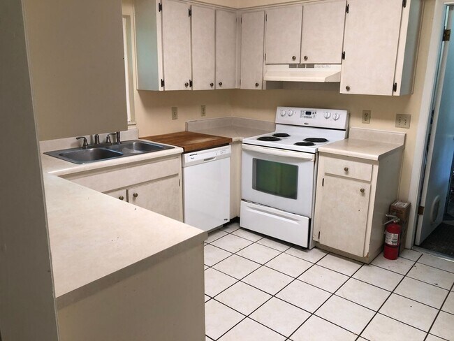 Building Photo - This home is truly a must see.