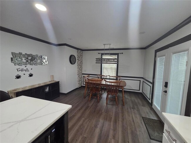 Building Photo - 6023 Williams Rd