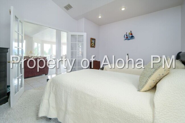 Building Photo - 108 Lakeshore Dr