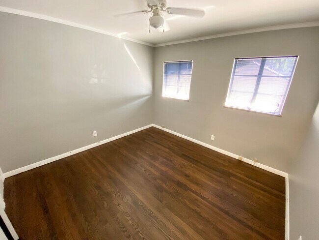 Building Photo - Remodeled Westgate Home with Attached Prof...