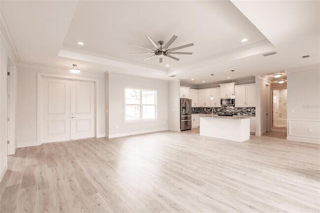 Building Photo - 234 Long Meadow Ln S