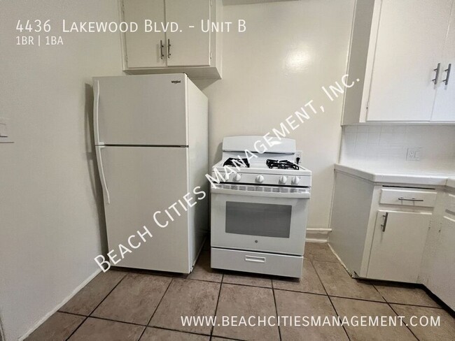 Building Photo - 4436 Lakewood Blvd