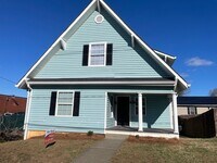 Building Photo - 631 Junia Ave