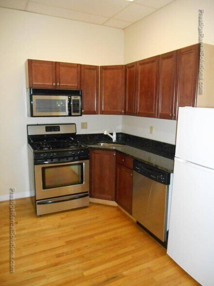 Building Photo - 297 Nahant Rd