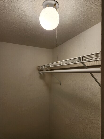 Building Photo - 3000 Clarcona Rd