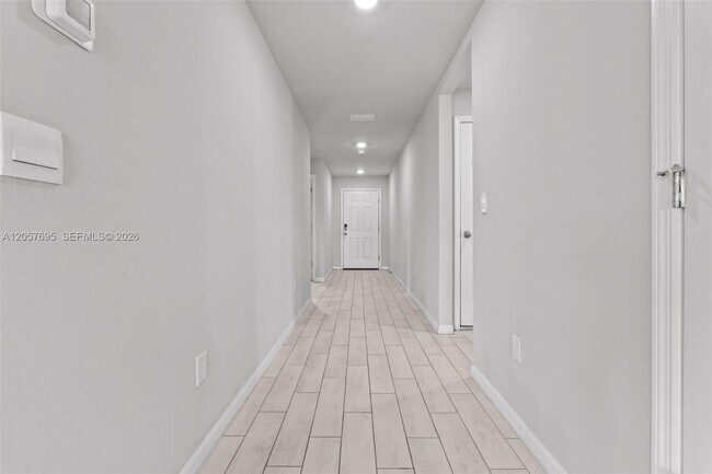 Building Photo - 7020 Ramrod Cir