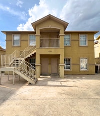Building Photo - 3110 Potomac Loop