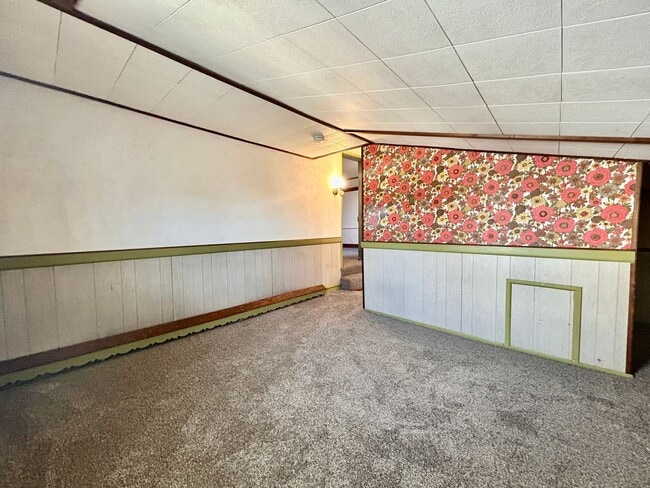 Building Photo - Lovely Two Bedroom Townhouse in Columbia W...