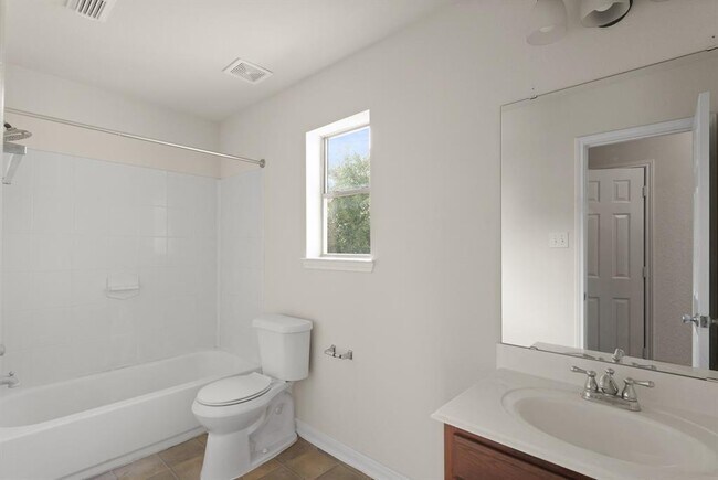 Building Photo - 3819 Jewel Point Dr