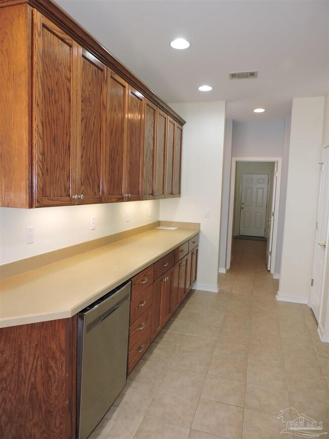 Building Photo - 4986 Vizcaya Dr