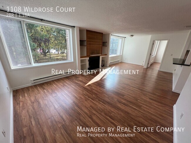 Building Photo - 1108 Wildrose Ct