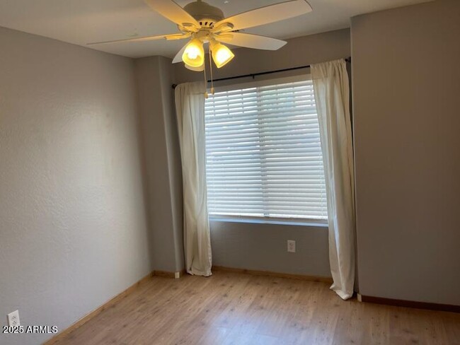 Building Photo - 36605 W Padilla St