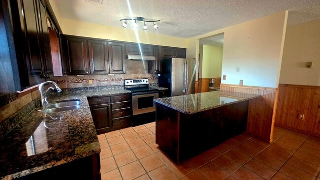 Building Photo - Corrales 4 Bedroom For Rent