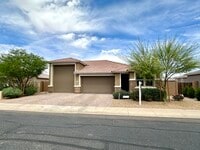 Building Photo - Massive RV Garage plus fantastic floorplan in Casa Vista