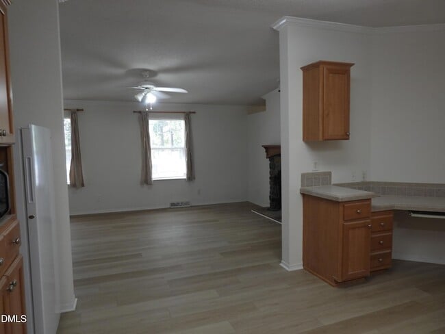 Building Photo - 560 Water Tower Rd