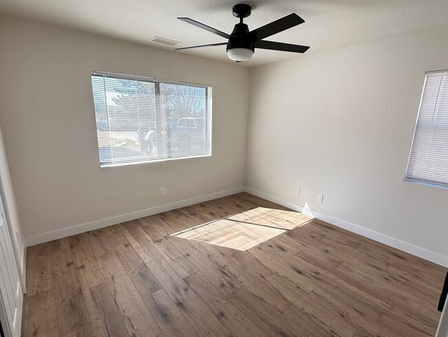 Building Photo - APARTMENT - SEDONA - VILLAGE OF OAK CREEK